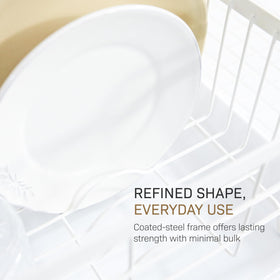YAMAZAKI Home lightweight design simplifies daily errands.
