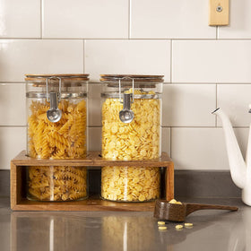 Yangbaga elegant lid, spoon, and stand enhance kitchen decor.