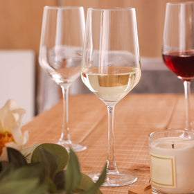 YANGNAY durable daily-use glass set stands up to everyday use