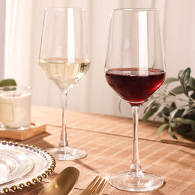 YANGNAY high-transparency glass showcases wine color and clarity for tasting