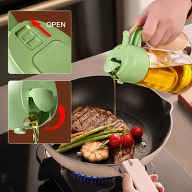 YARRAMATE ergonomic handle improves grip when pouring or spraying.