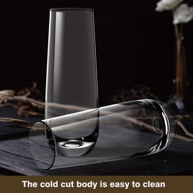 Yaschmo highball water glasses with a stable base for steady pours