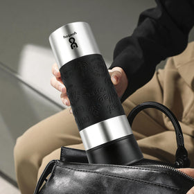 Yawbay 360° outlet enables one-handed sipping during daily routines.