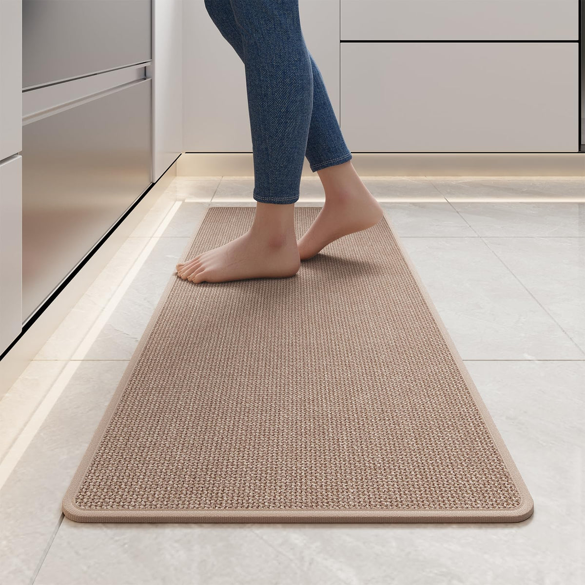 YDKGL kitchen mat by the sink shows front-of-sink placement for splash protection