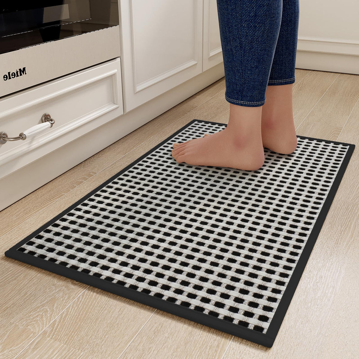 YDKGL kitchen mat with non-slip back keeps floors dry and secure.