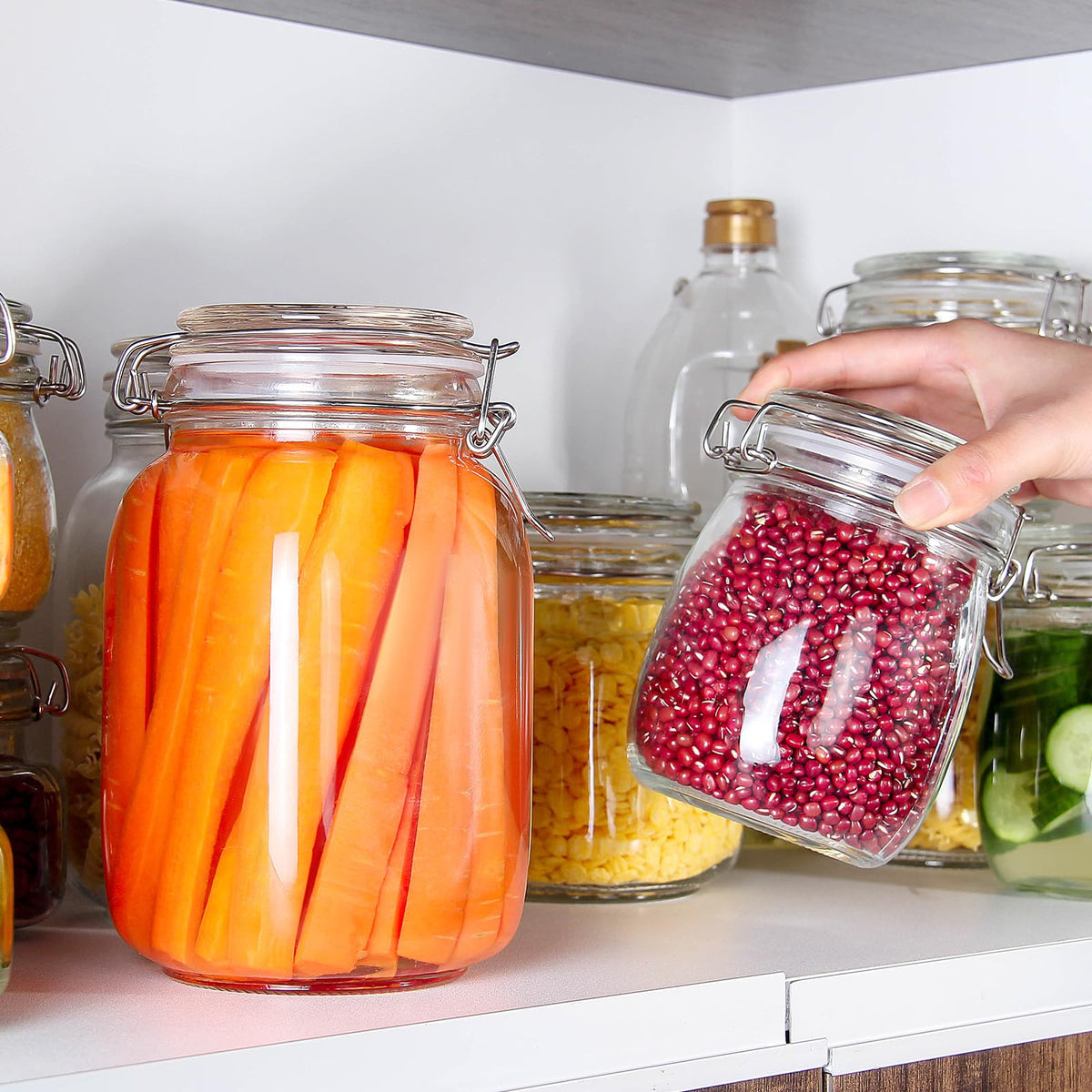 YEBODA glass jar closeup showing silicone gasket for secure, odor-free storage.