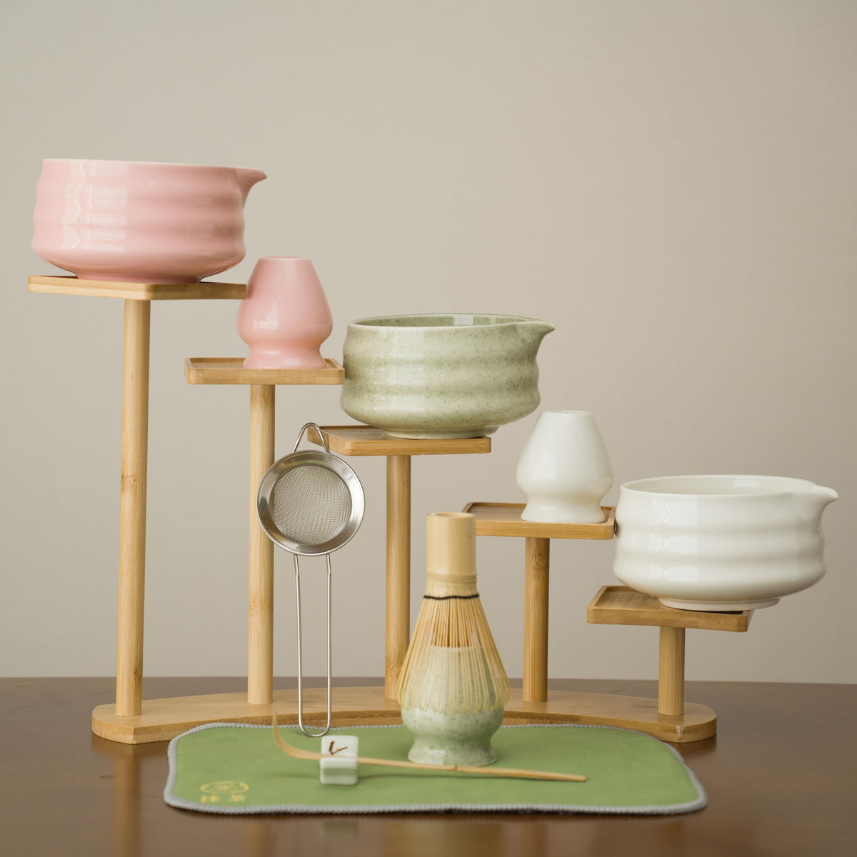 YEEMUOS whisk holder and stand, convenient storage that protects tools.