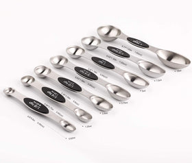 YellRin dual-sided design helps measure and scoop both dry and liquid ingredients accurately