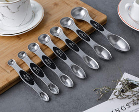 Magnetic handle keeps all spoons together on metal surfaces for quick storage with YellRin