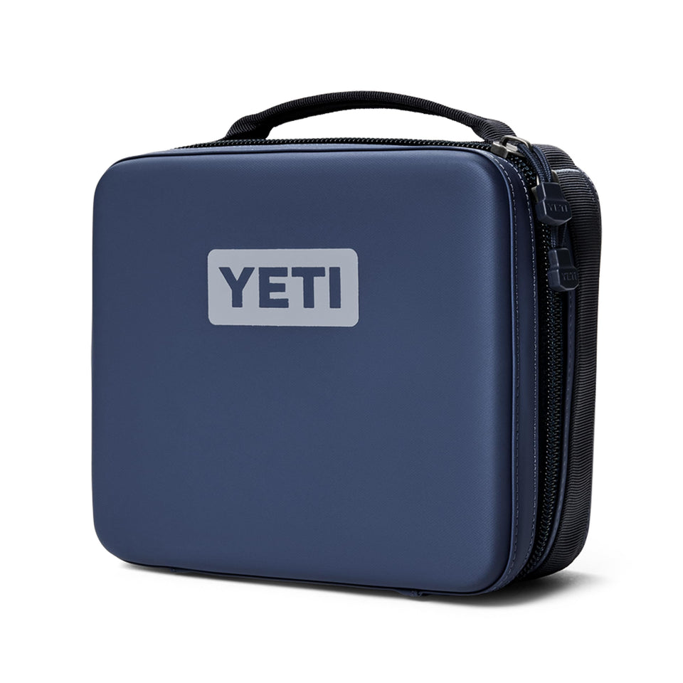 YETI Daytrip 3L cooler with lid closed for all-day freshness