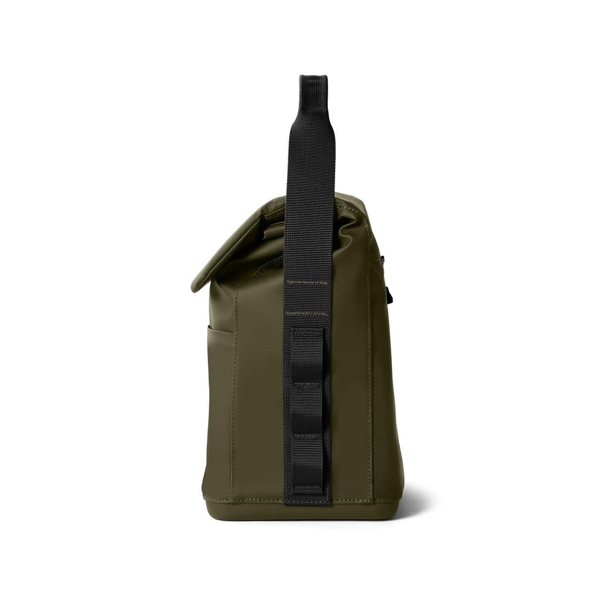 YETI Daytrip 6L cooler weather-resistant construction protects contents