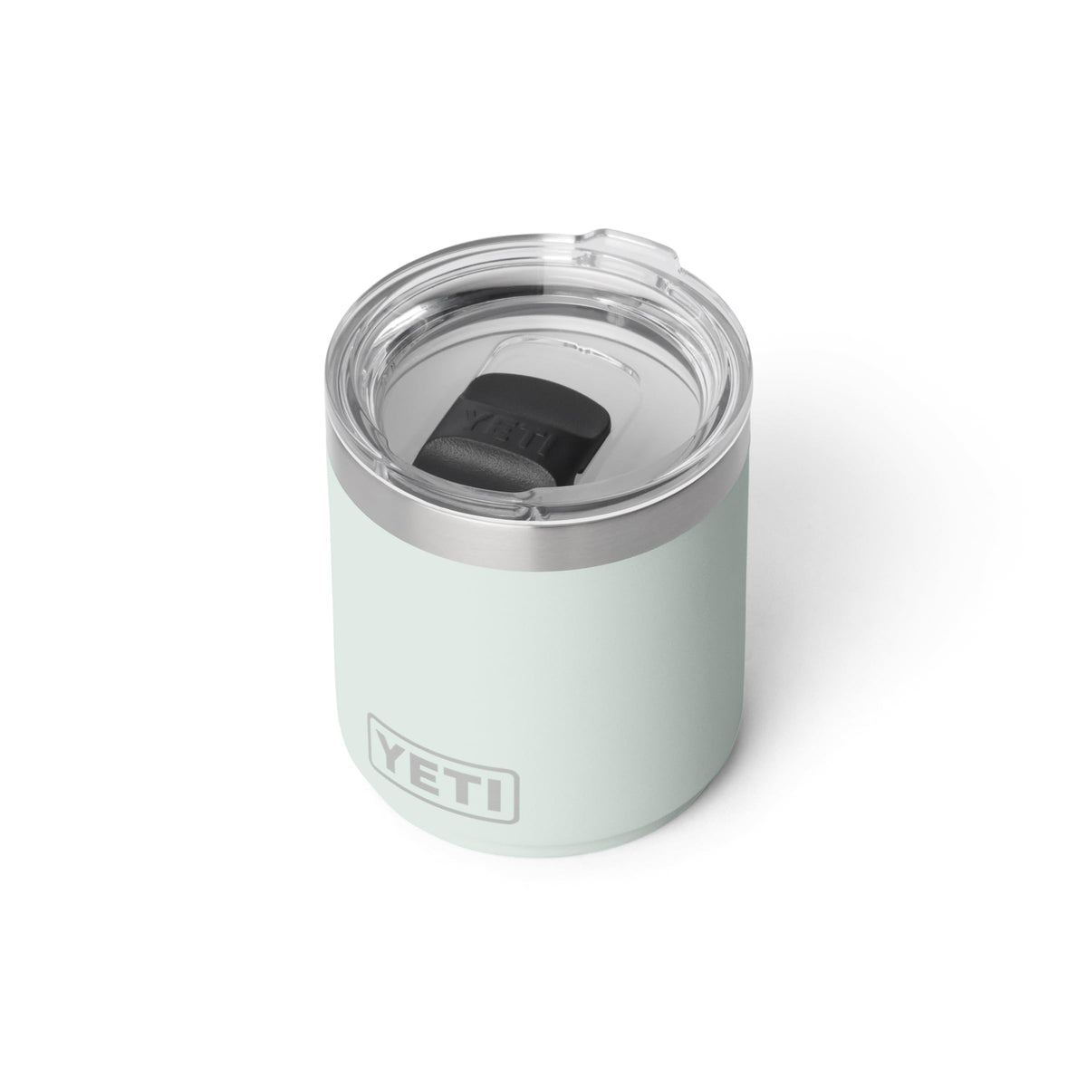 YETI Rambler 10 oz keeps cold drinks refreshing during commutes.