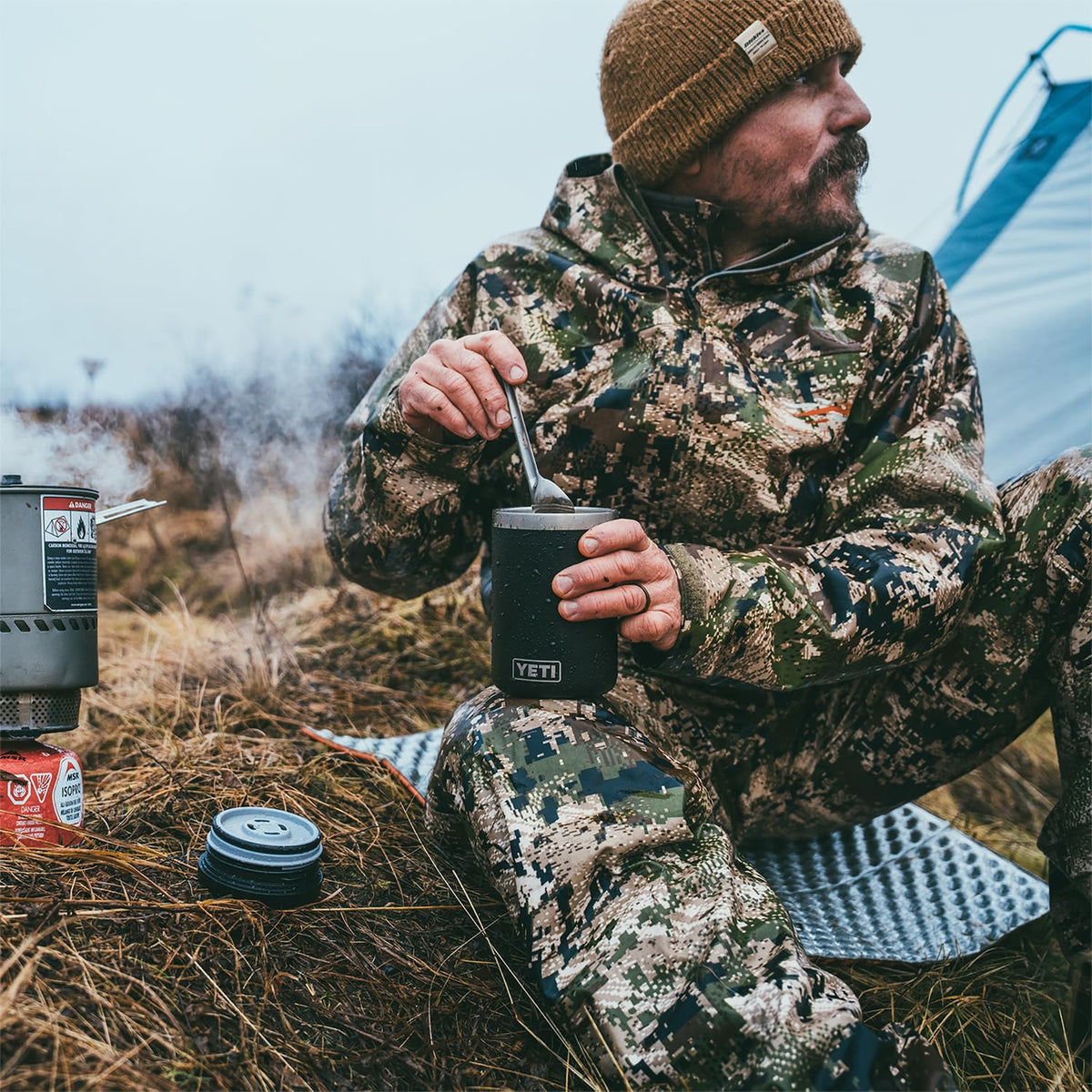 Airtight MagVent lid on the YETI Rambler 16 oz Food Jar for freshness and easy cleaning.