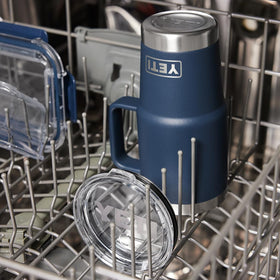 YETI Rambler 35 oz Straw Mug 2.0 comfortable grip for daily use.