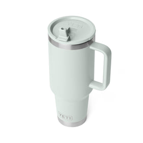 Easy-grip handle provides a secure, comfortable hold on the go.
