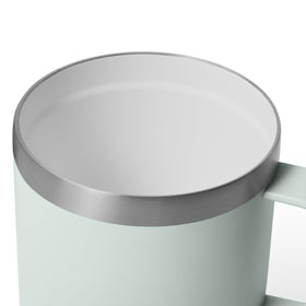 YETI MagSlider lid provides secure magnetic seal for sipping.