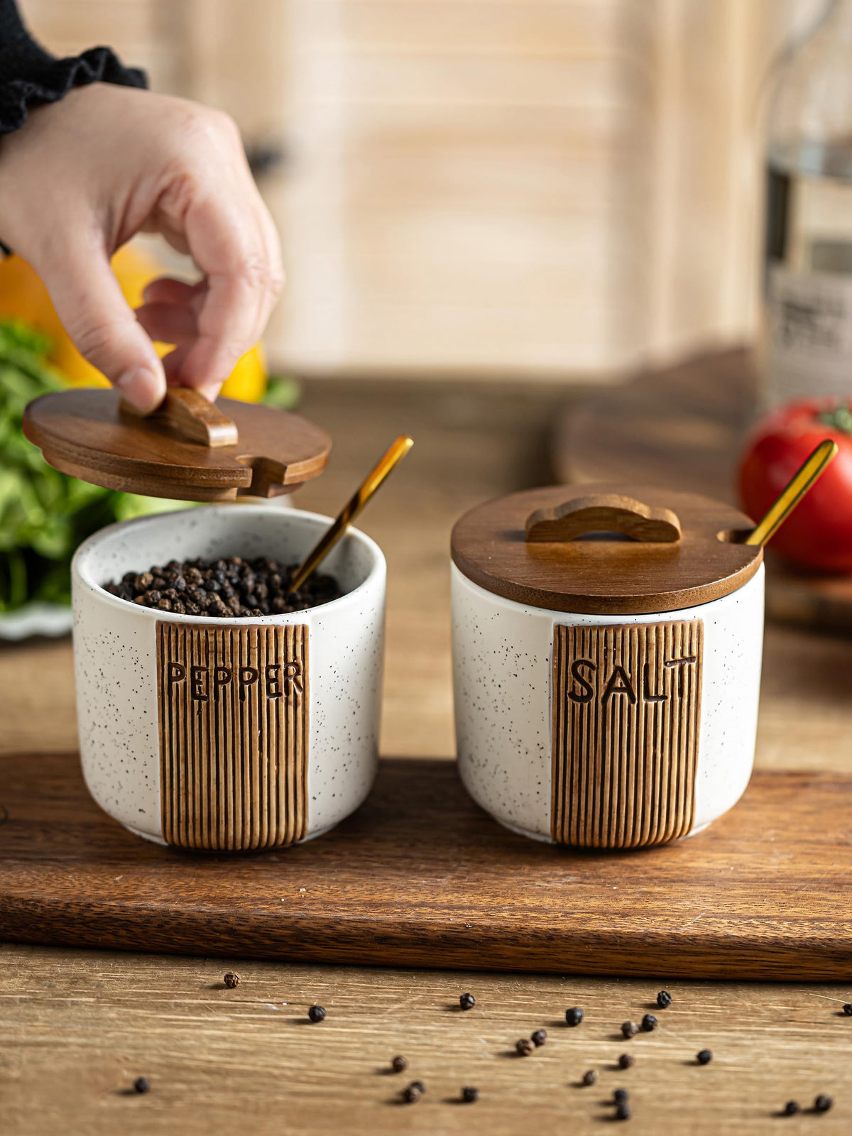 YHOJOY ceramic bowl with 10 oz capacity for everyday use