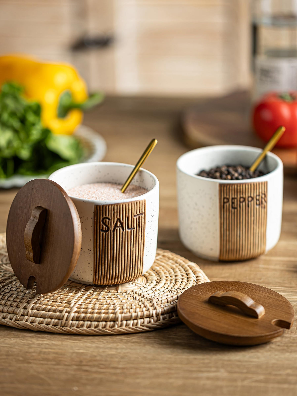 YHOJOY ceramic bowl is durable and dishwasher safe for easy cleanup