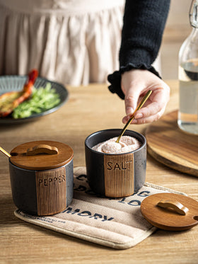 YHOJOY woodgrain salt cellar with lid showcases durable craftsmanship.