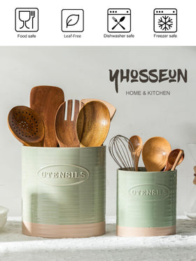 YHOSSEUN large-capacity ceramic crock for organizing multiple kitchen tools.