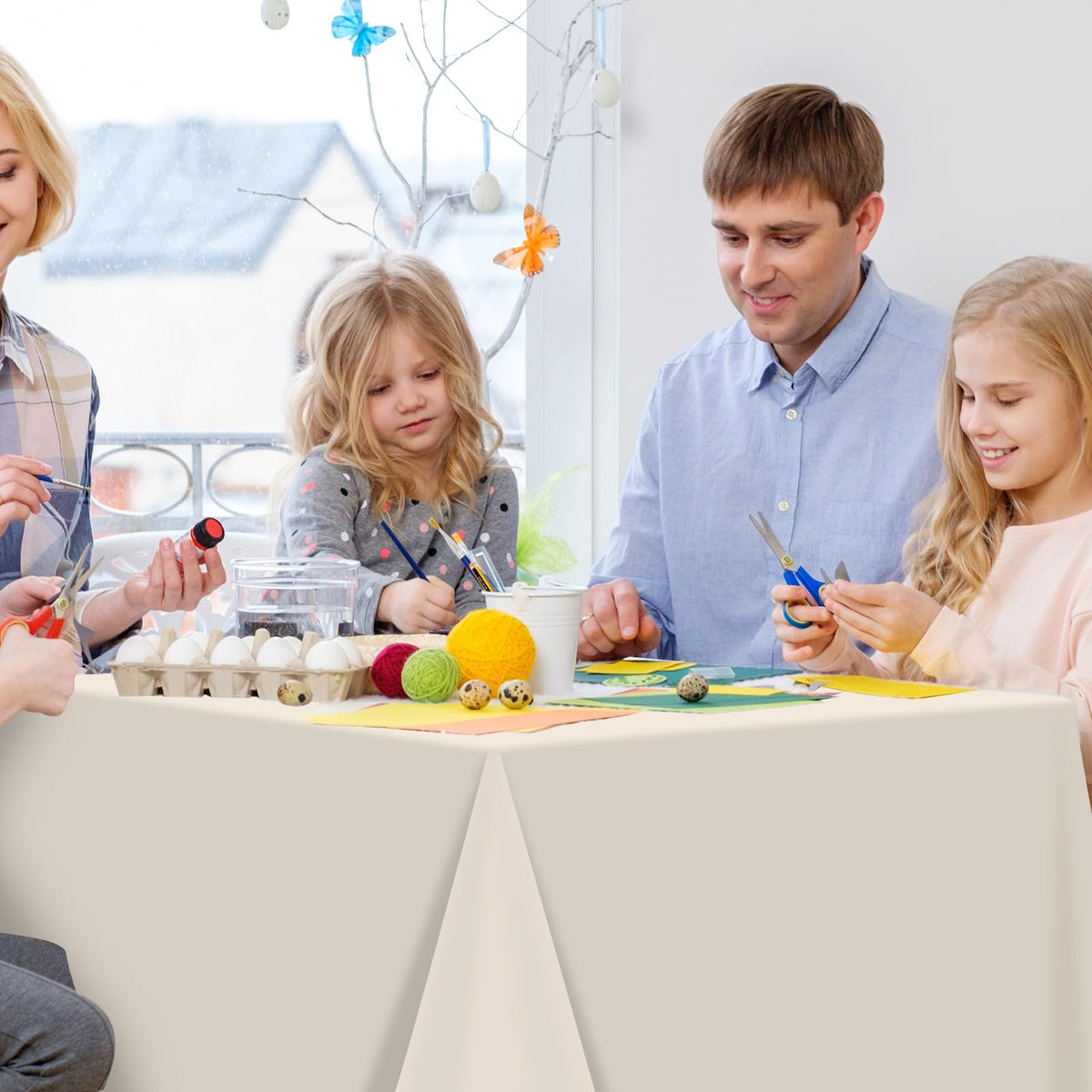 YIDAKO pack of 6 tablecloths for versatile party planning
