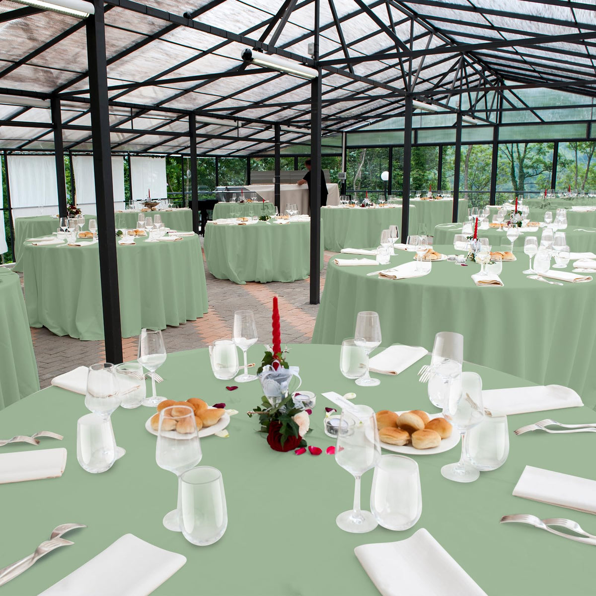 YIDAKO tablecloth eases post-event cleanup with disposable design.