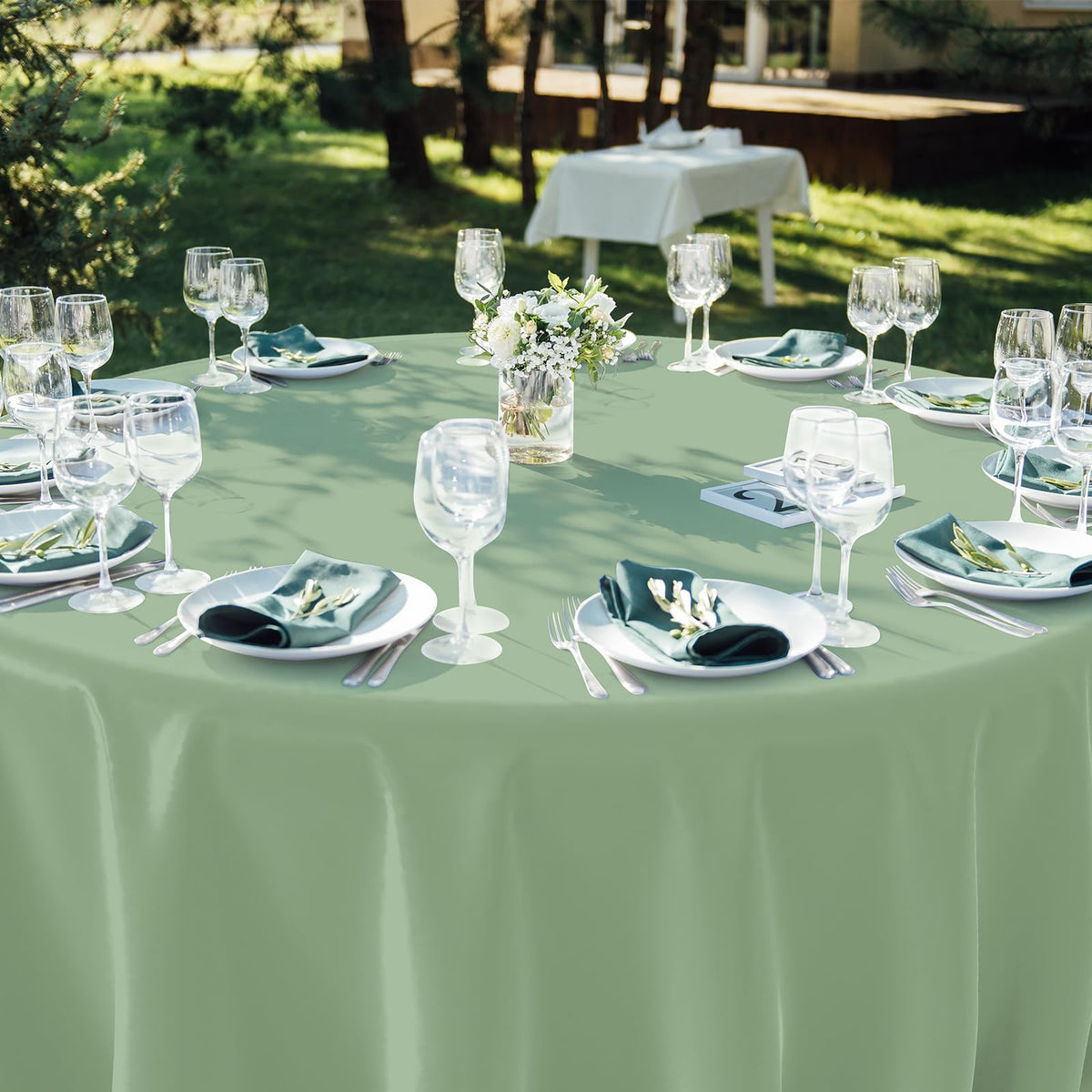 Close-up shows smooth surface and sturdy plastic material of YIDAKO tablecloth.