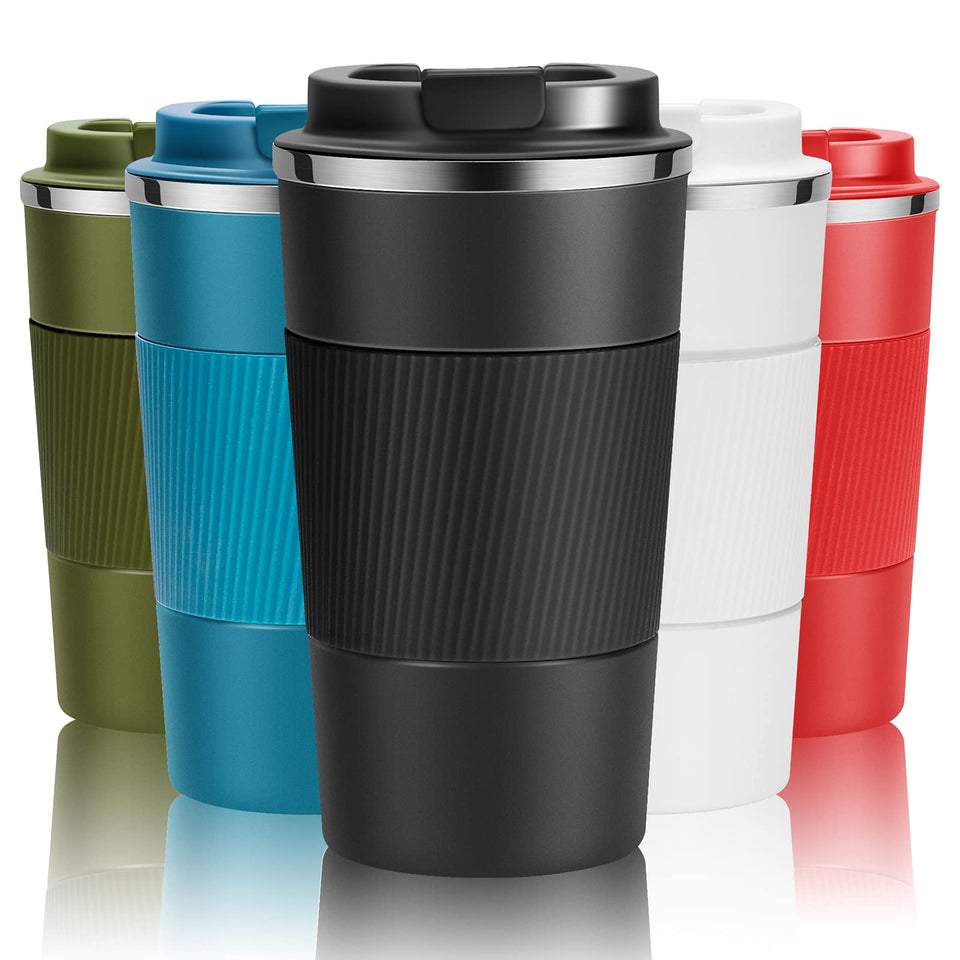 YINJOYI 17oz travel coffee cup with lid keeps drinks hot during commutes.
