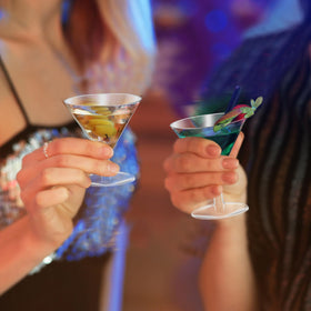 Yinkin easy assemble disposable cocktail cups quick party setup