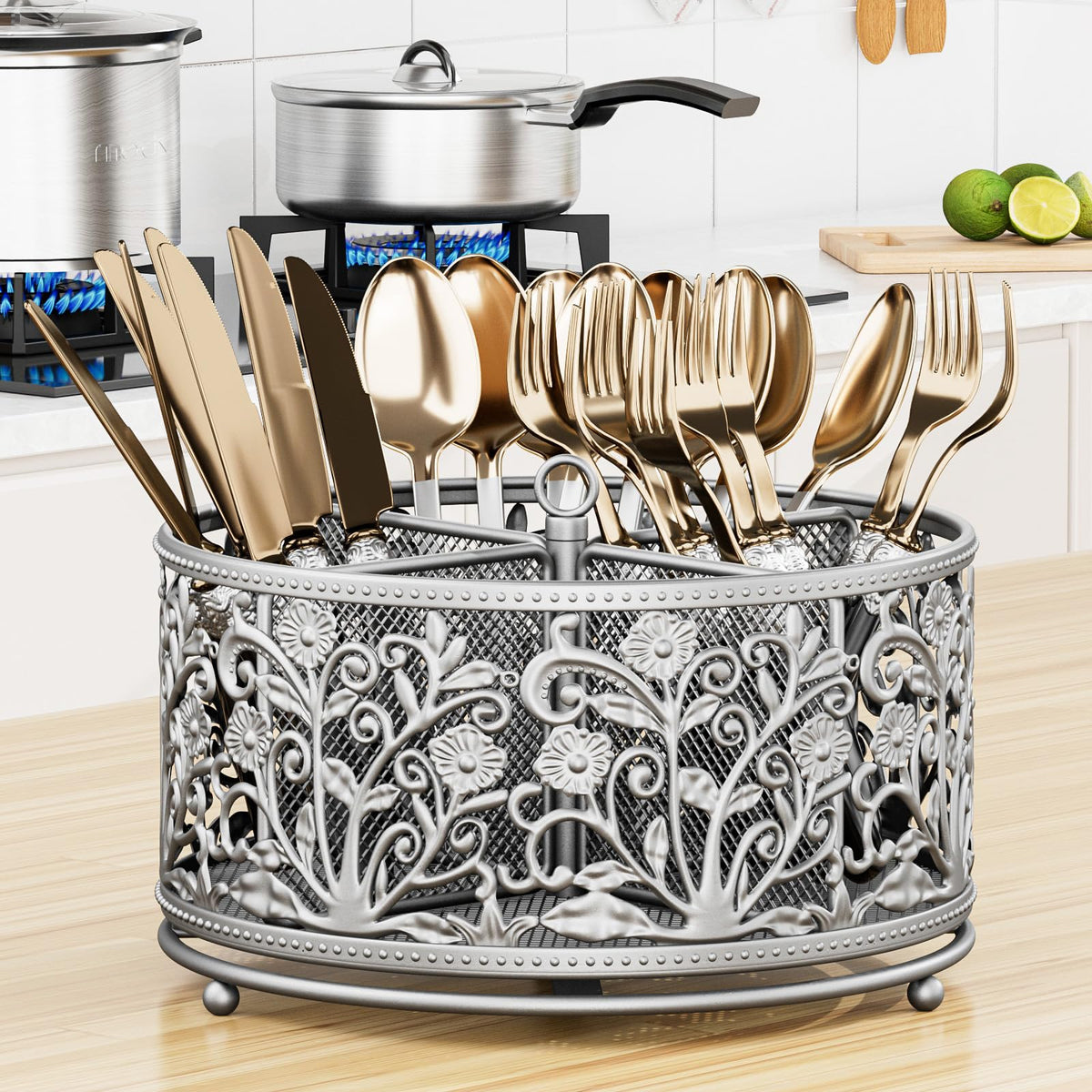 Yiukea four-compartment organizer neatly separates knives, forks, spoons, and tools.