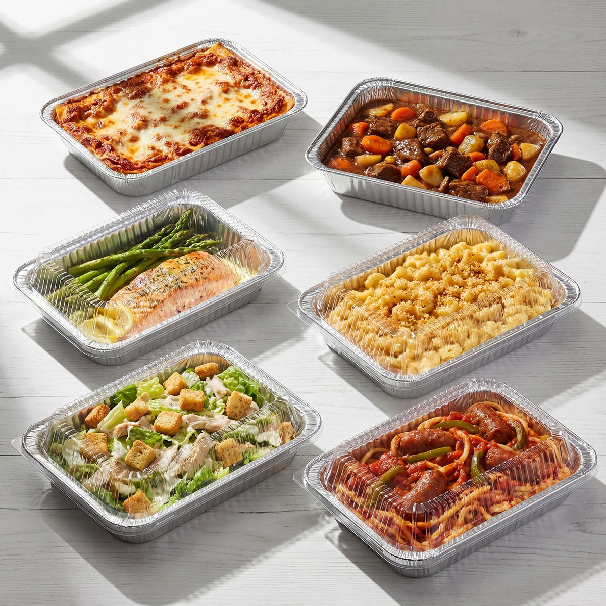 Yiyiring durable clear plastic lid fits standard 9x13 trays.