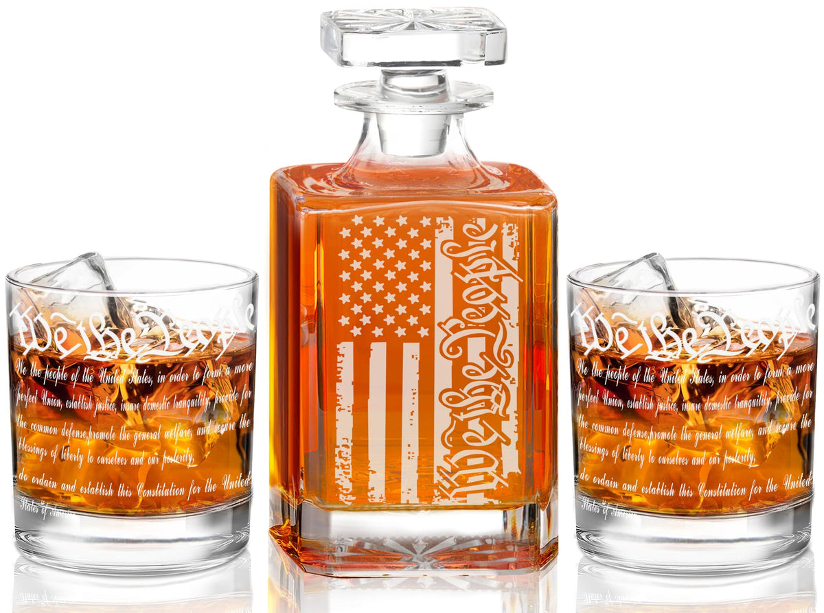 YJGS We The People decanter with American flag engraving, ideal for upscale gatherings.