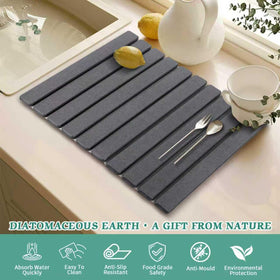 YLjindoia food-grade drying mat close-up showing safe contact with dishes.