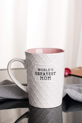 Ynsfree mug close-up shows colored inner glaze for bright mornings.