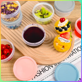 Yomarket microwave-safe containers with open lids for safe heating.