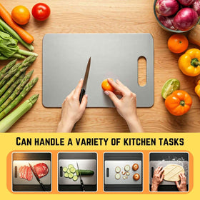 YoYoulee double-sided design separates meats and produce to reduce cross-contamination.