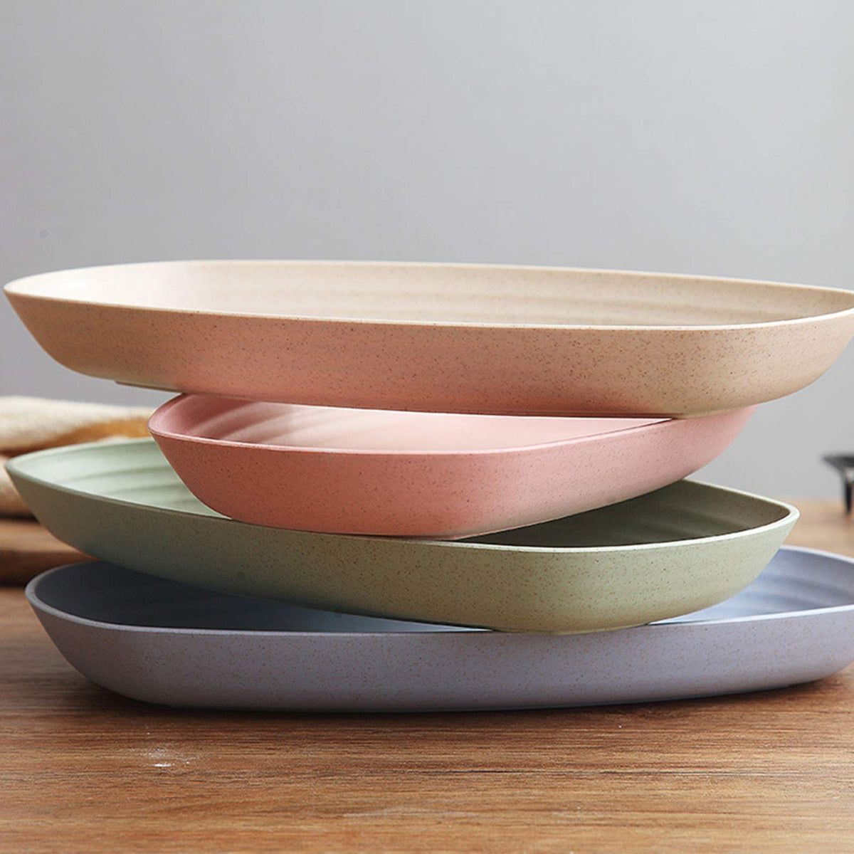 Yopay 11-inch stackable plate, space-saving storage design.