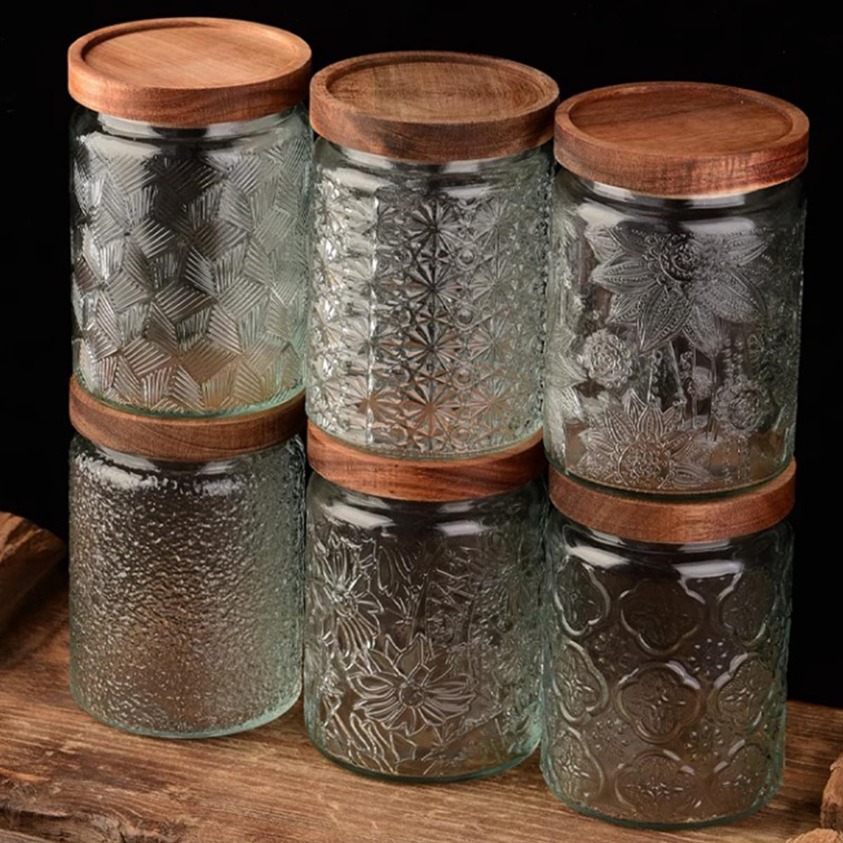 Yoqelt airtight-lid jar with silicone seal keeps dry foods fresh longer.
