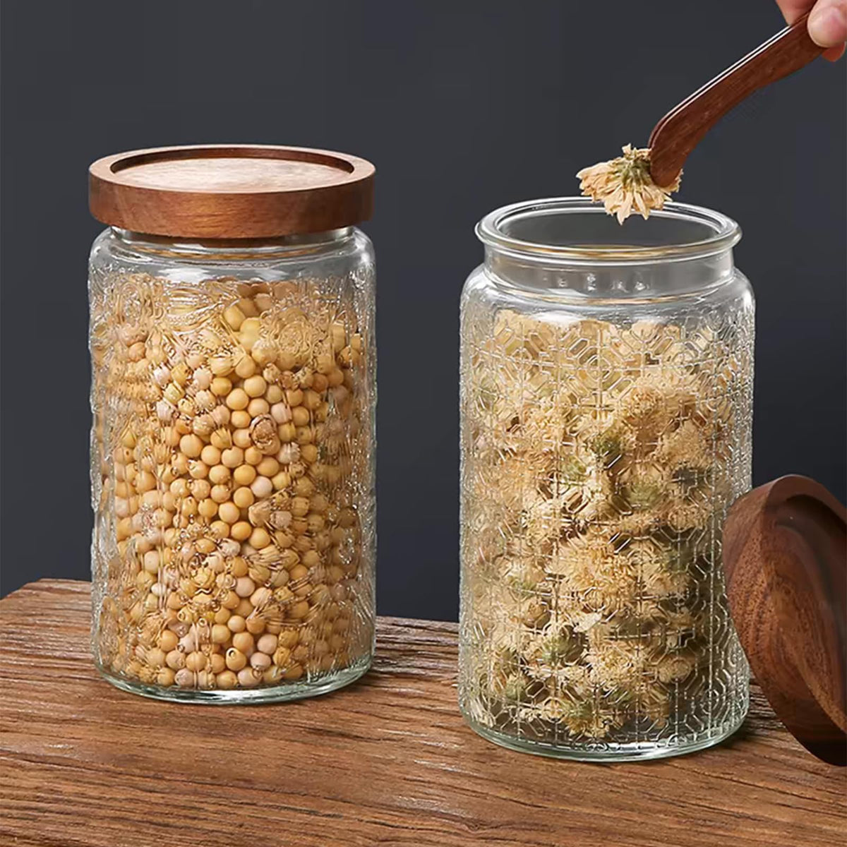 yoqelt see-through glass assembly makes ingredient recognition quick and easy in busy kitchens