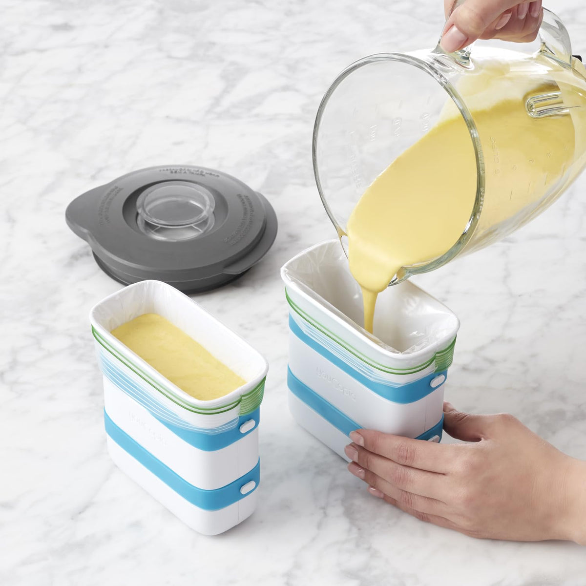 YouCopia FreezeUp BPA-free plastic for easy cleaning.