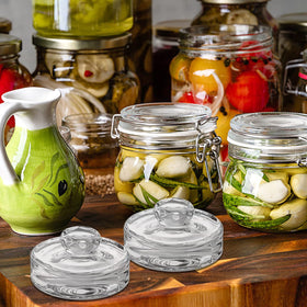 Youeon dishwasher-safe fermentation weights simplify cleanup after batches.