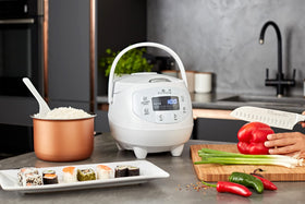 Yum Asia advanced fuzzy logic technology enables tailored cooking phases for consistent results.