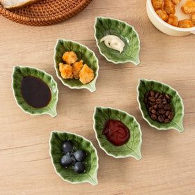 YumiPLUS dessert-appetizer dishes to brighten your table setting.