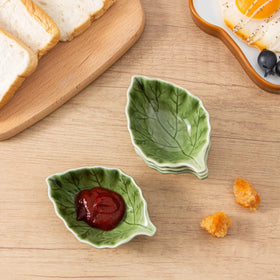 YumiPLUS dishwasher-safe ceramic bowls simplify cleanup after meals.