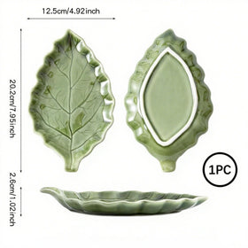YumiPLUS leaf dish doubles as decor and practical organizer.
