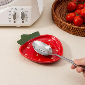 YumiPLUS strawberry rest makes a thoughtful gift for cooking lovers.