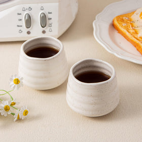 YumiPLUS table scene shows versatile use for coffee and tea.