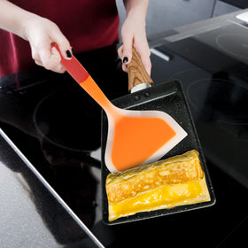 YumOmNom Tamagoyaki Pan dishwasher-safe coating simplifies cleanup after meals.