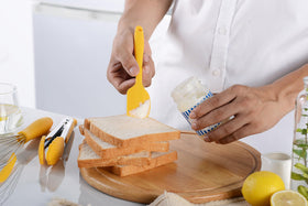 YunWuCloud silicone tongs dishwasher-safe for easy kitchen tasks and cleanup