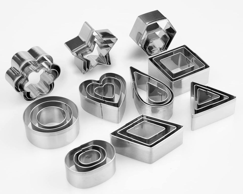 YXCLIFE 30pc mini cookie cutters in heart shape for precise, decorative cookies